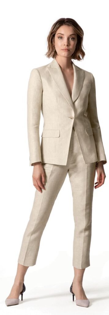 Best Shoes for Women to Wear With Linen Suits at Weddings