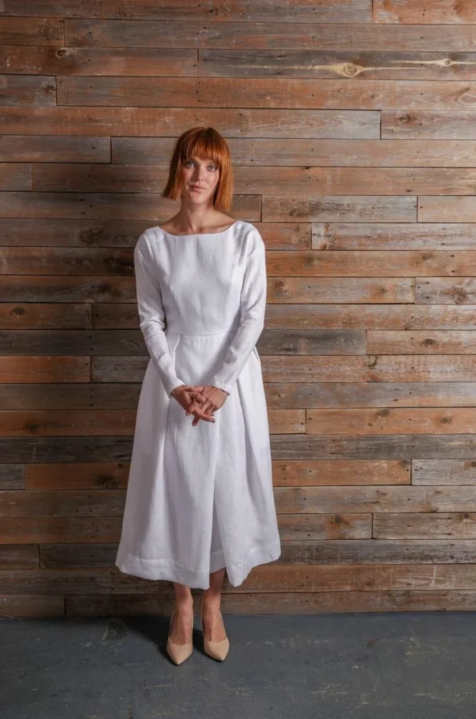 Linen vs Other Fabrics for Winter Weddings
