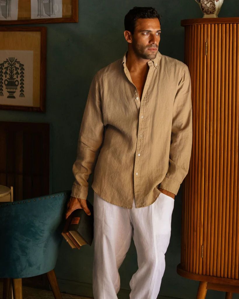 Why Linen Is the Best Fabric for Beach Weddings?